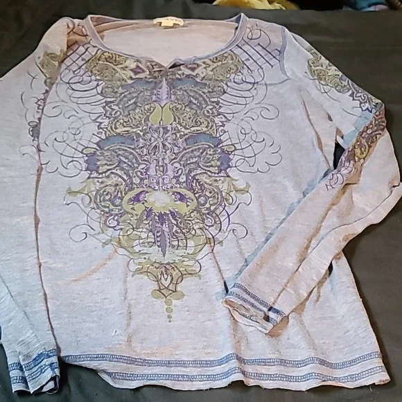 Women's top - Picture 1 of 6